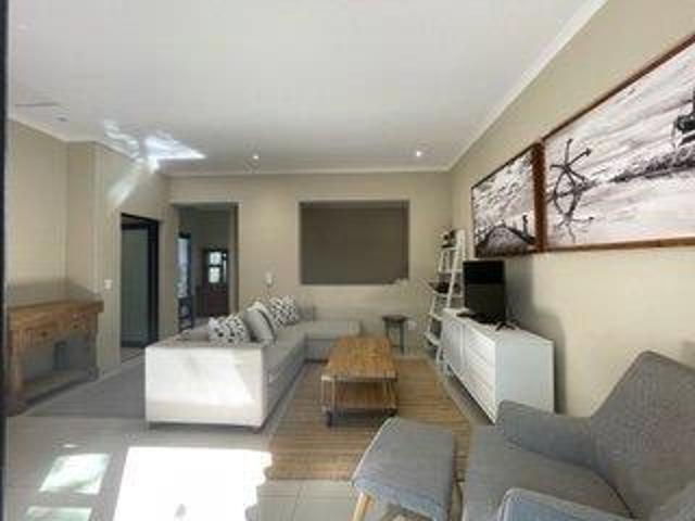 1 Bedroom House in Sandhurst