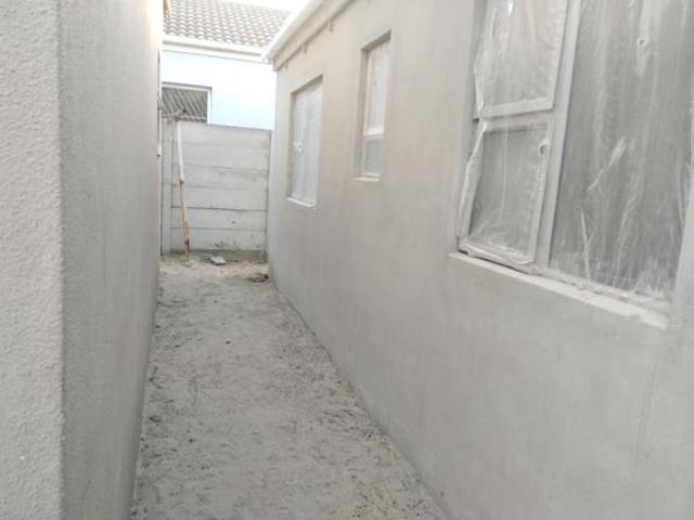 1 Bedroom House in Strandfontein