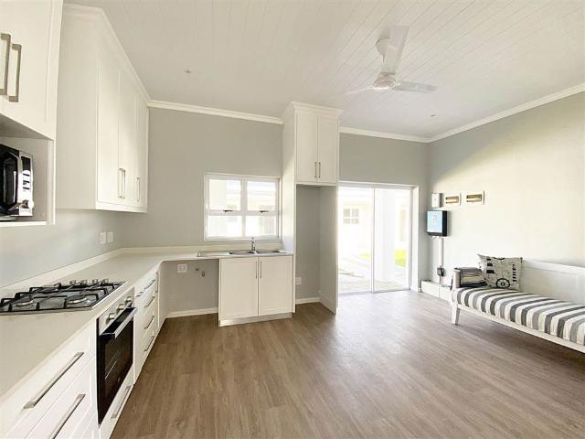 1 Bedroom House in Struisbaai