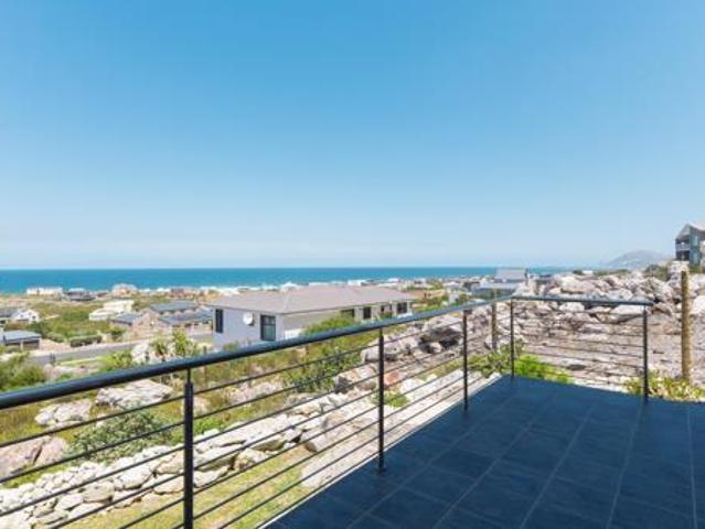 1 Bedroom Apartment in Sunny Seas Estate