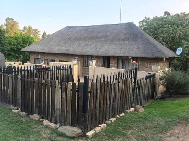 1 Bedroom House in Roodepoort Central