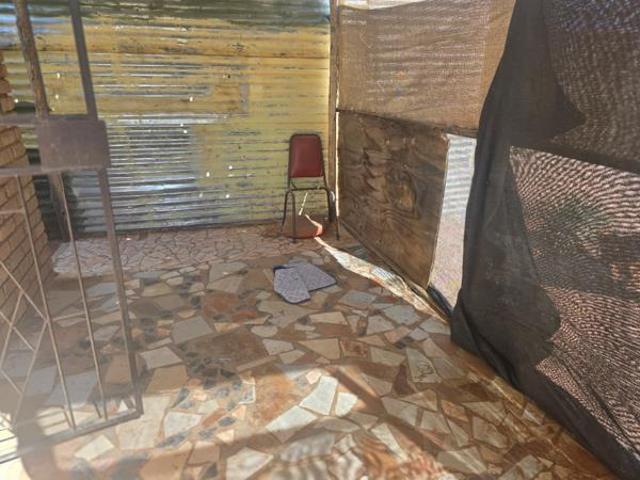 1 Bedroom House in Rosedale