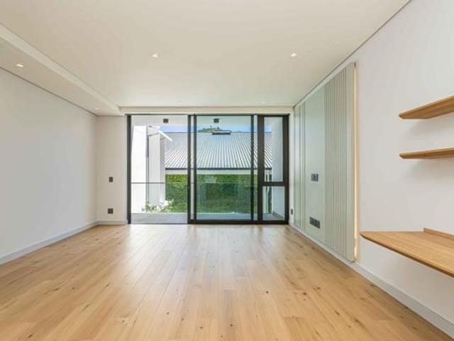 1 Bedroom House in Waterfront