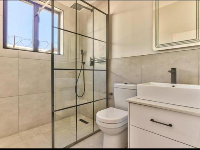 1 Bedroom House in Walmer Estate