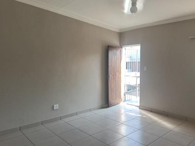 1 Bedroom House in Westdene