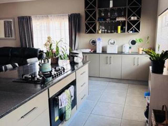 1 Bedroom House in Tasbet Park