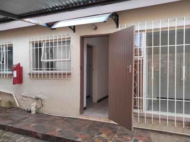 1 Bedroom House in Terenure