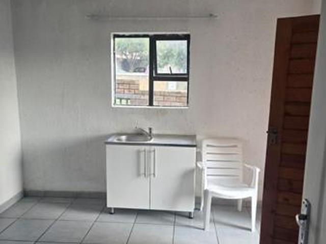 1 Bedroom House in Terenure
