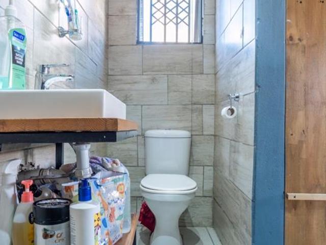 1 Bedroom House in The Hague