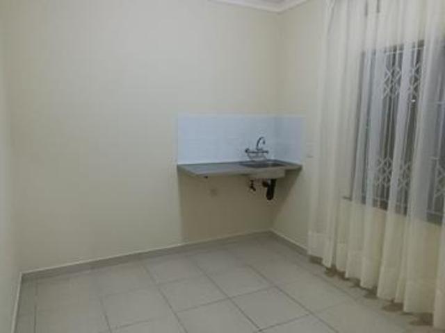 1 Bedroom House in Umhlatuzana