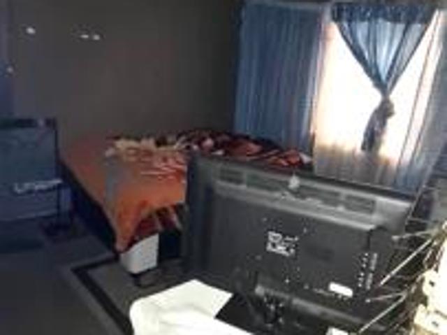 1 Bedroom House in Valhalla Park