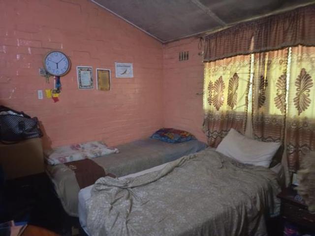 1 Bedroom House in Valhalla Park