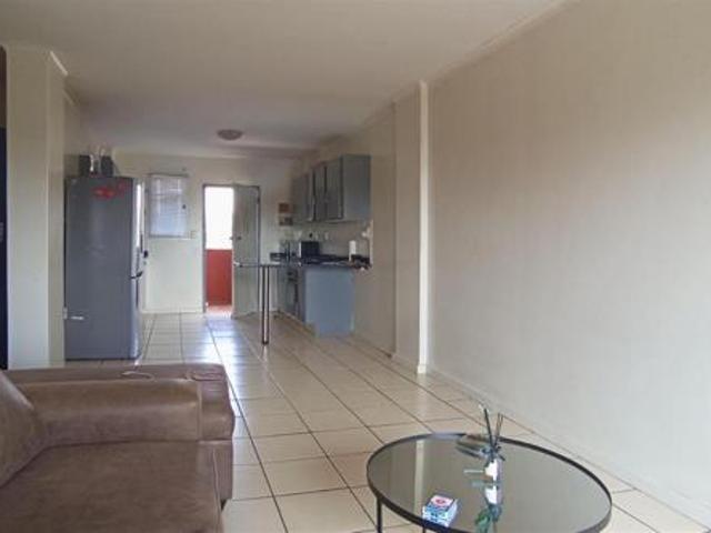 1 Bedroom House in Zwartkop