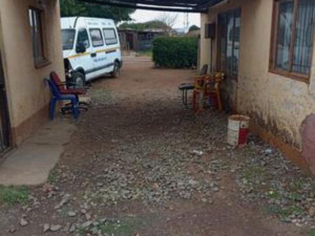 1 bedroom house on the market in ron.