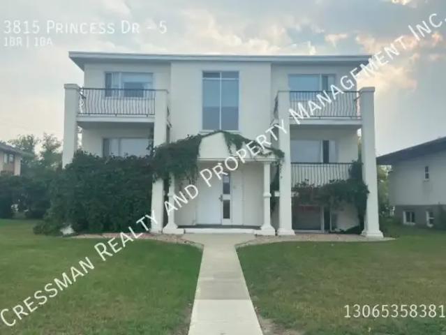 1 Bedroom House Regina SK 103879460