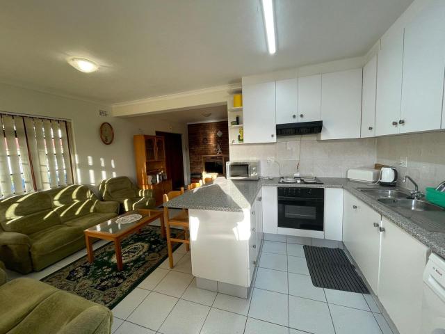 1 Bedroom house rented in Fairways, Cape Town