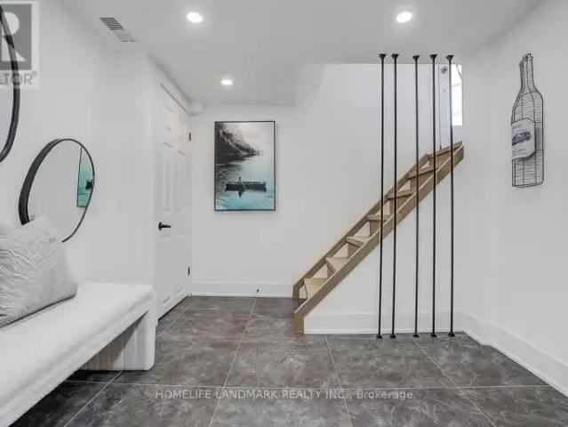 1 Bedroom House Richmond Hill ON 101986774