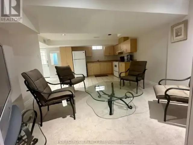 1 Bedroom House Richmond Hill ON 105072179