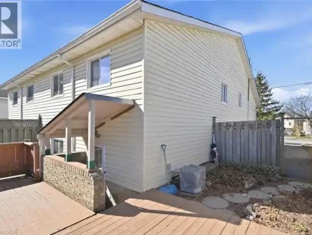 1 Bedroom House Welland ON 101986823