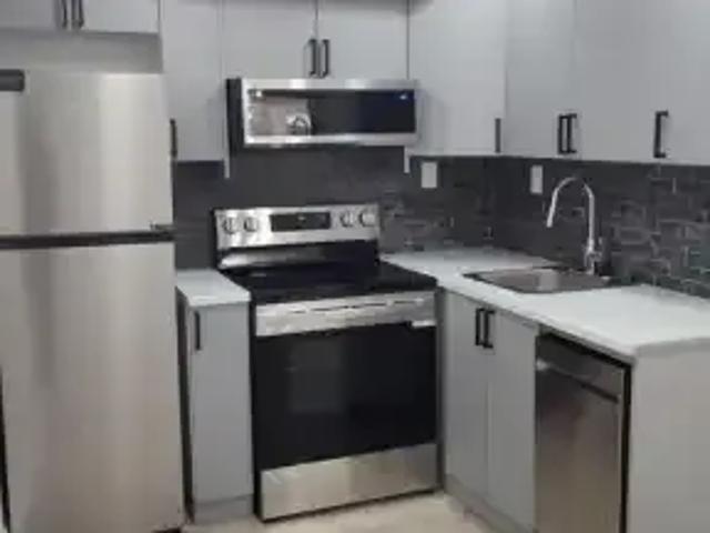 1 Bedroom House Welland ON 104470980
