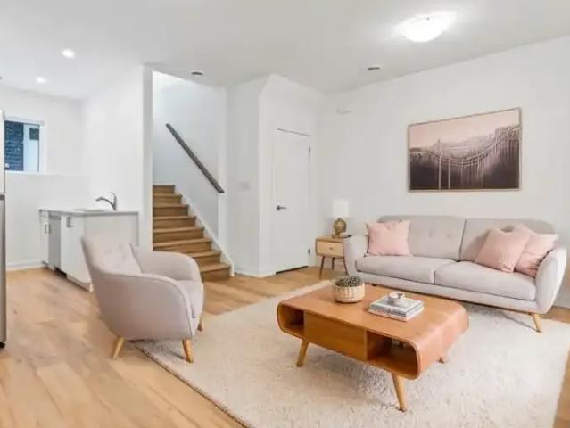 1 Bedroom House Welland ON 104985878