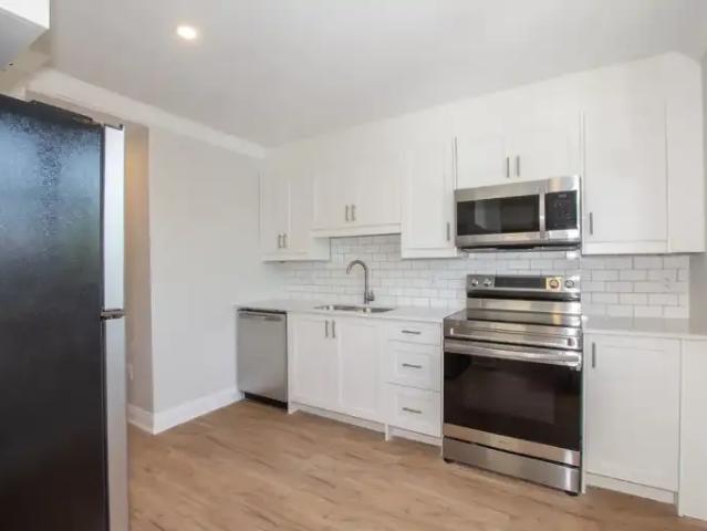 1 Bedroom House Welland ON 105543328