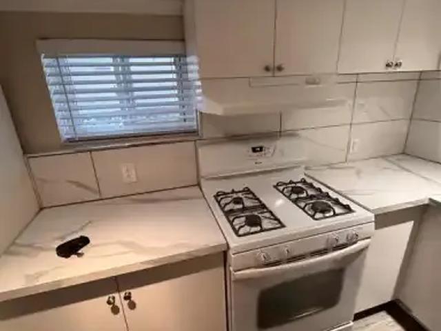 1 Bedroom House Windsor ON 102204324