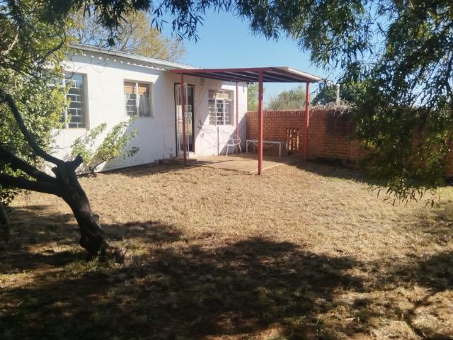 1 Bedroom House To Let in Vredenhof SH