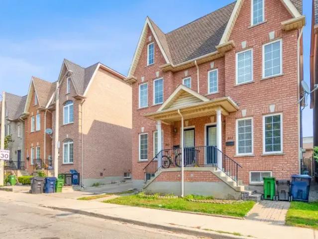 1 Bedroom House Toronto ON 104754166