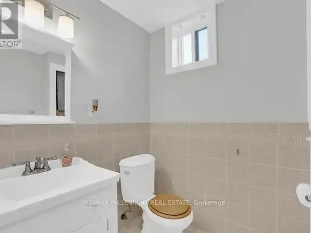 1 Bedroom House Vaughan ON 97878997