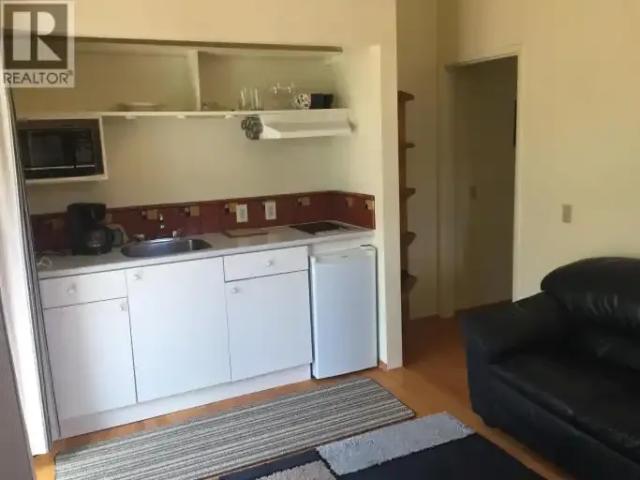 1 Bedroom House Vancouver BC 102306772