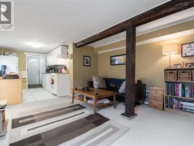 1 Bedroom House Vancouver BC 102587575