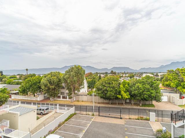 1 Bedroom loft apartment for sale in Diep River, Cape Town