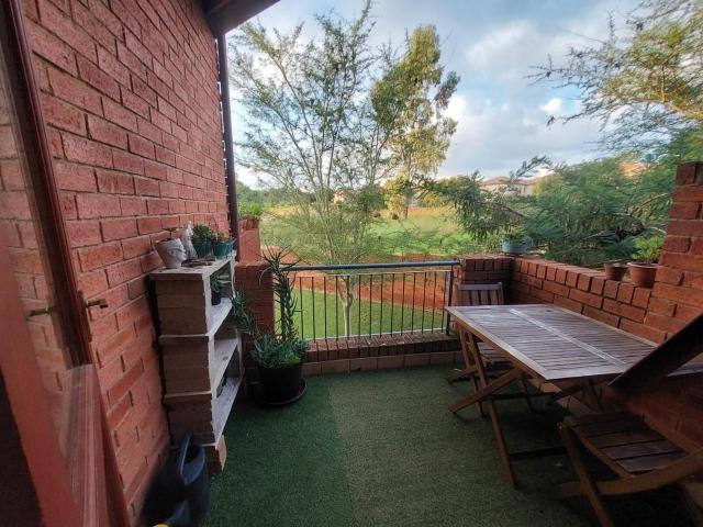 1 Bedroom loft apartment for sale in Honeydew Manor, Roodepoort