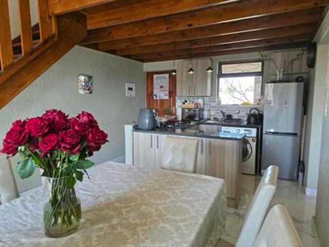 1 bedroom loft apartment on the mark.
