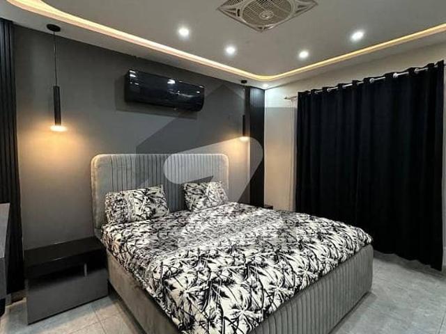 1 Bedroom Luxury Full furnished Apartment is Available For Rent in Bahria Town Lahore