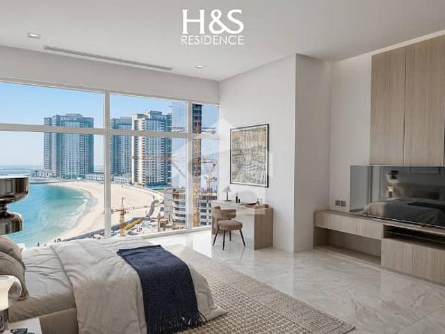 1 Bedroom Sea + City View Flat For Sale