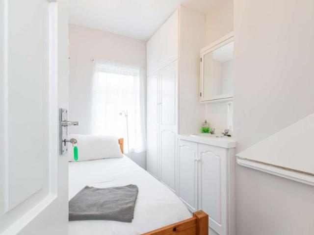 1 Bedroom Shared Living Dublin Dublin D04 X016 100307224