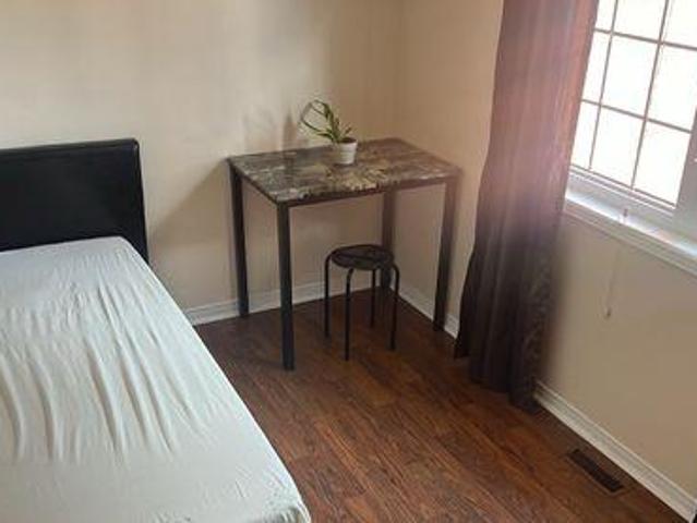 1 Bedroom Shared Living/roommate Mississauga ON 97418498