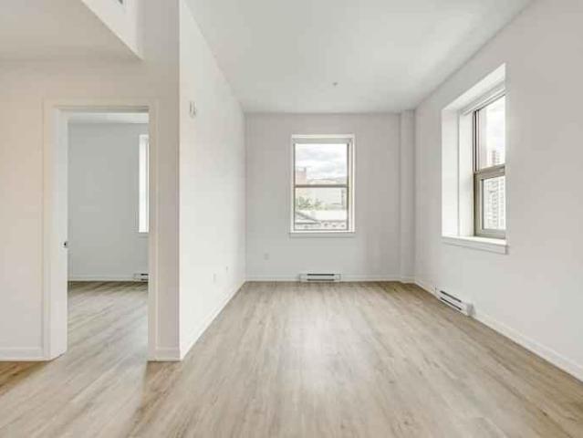 1 Bedroom Shared Living/roommate Montréal Montréal 97668508