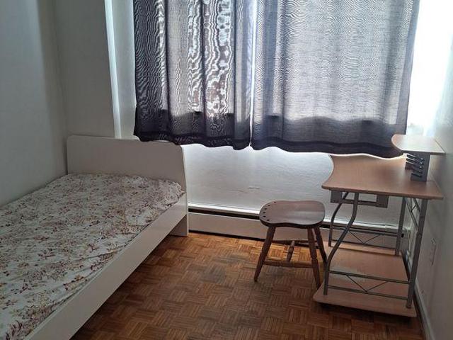 1 Bedroom Shared Living/roommate Ottawa ON 91443844