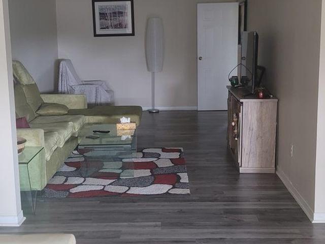 1 Bedroom Shared Living/roommate Oshawa ON 96648243