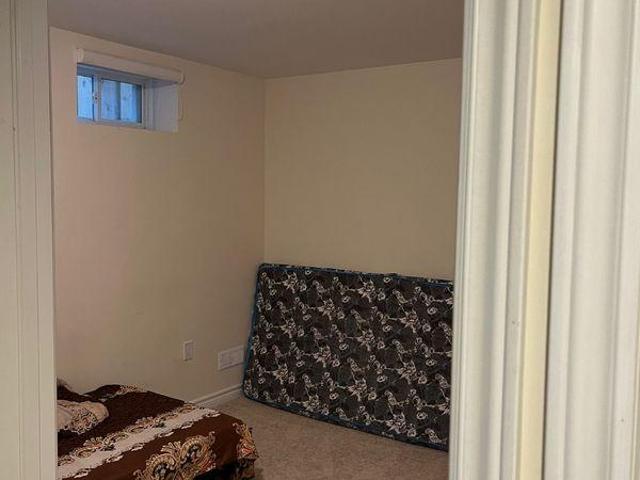 1 Bedroom Shared Living/roommate Bowmanville ON LS97421346