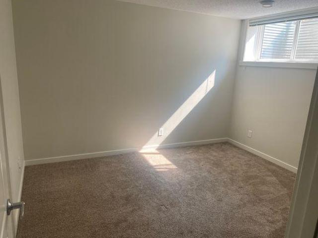 1 Bedroom Shared Living/roommate Calgary AB 96648634