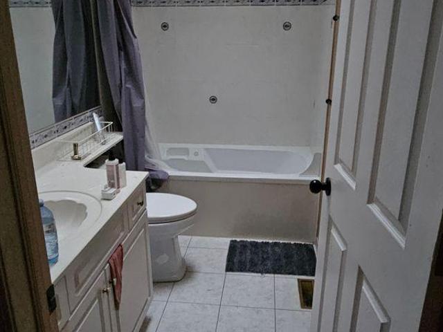 1 Bedroom Shared Living/roommate Calgary AB LS97414982