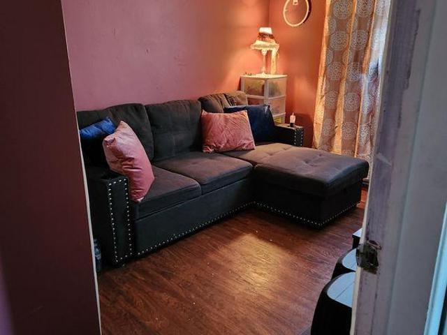 1 Bedroom Shared Living/roommate Cambridge ON LS97418912