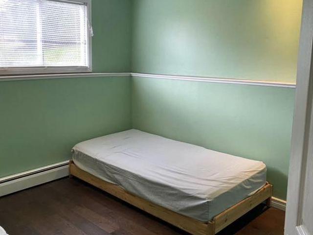 1 Bedroom Shared Living/roommate Dartmouth NS 97421239