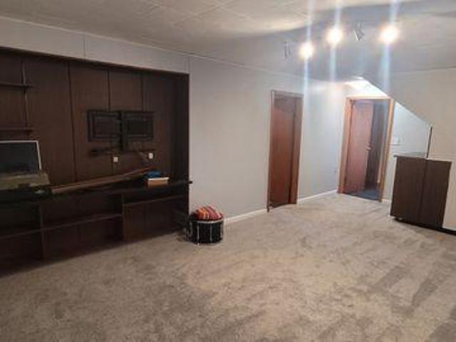 1 Bedroom Shared Living/roommate Saskatoon SK 96645283