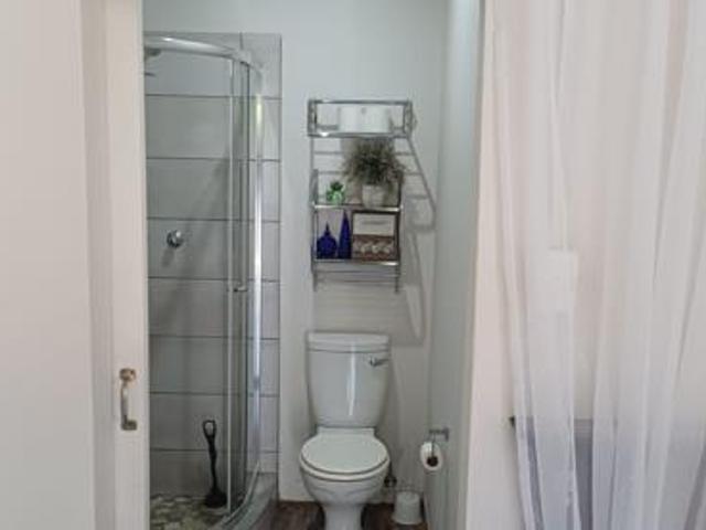 1 Bedroom Simplex in Clubview
