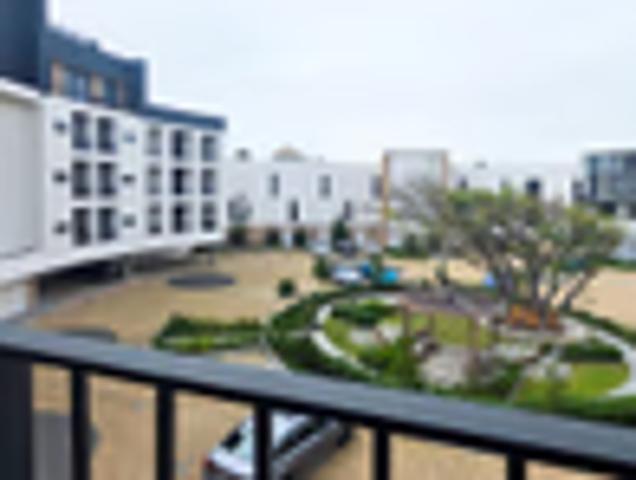 1 Bedroom Studio Apartment To Let in Century City